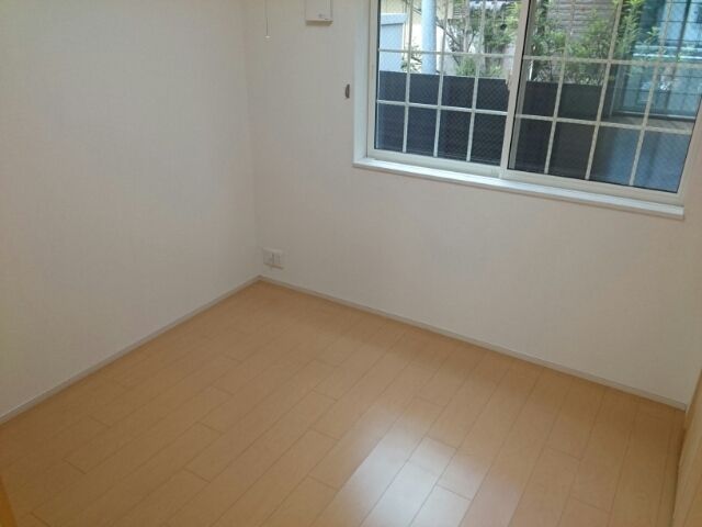 ��ʌ�����s���L�R���ڂ̃A�p�[�g�̂��̑������E�X�y�[�X