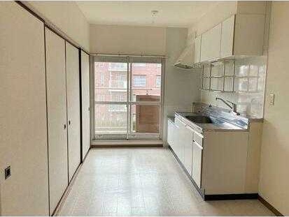 ��ʌ�����s�ђ��̃}���V�����̋��ԁE���r���O