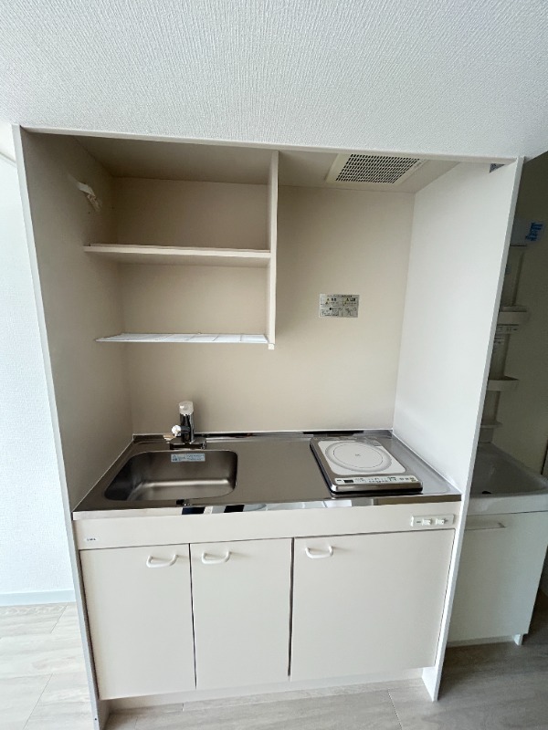 ��ʌ��������܎s��{��听���P���ڂ̃A�p�[�g�̃L�b�`��