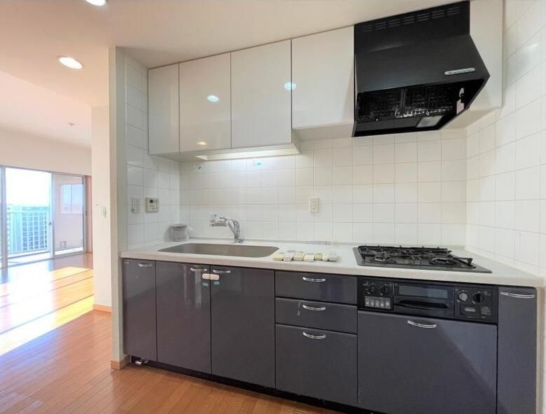 ��ʌ��������܎s�Y�a��k�Y�a�P���ڂ̃}���V�����̃L�b�`��