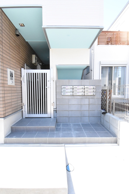 ��ʌ��������܎s�����擌��{�U���ڂ̃A�p�[�g�̃G���g�����X