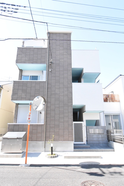 ��ʌ��������܎s�����擌��{�U���ڂ̃A�p�[�g�̌����O��