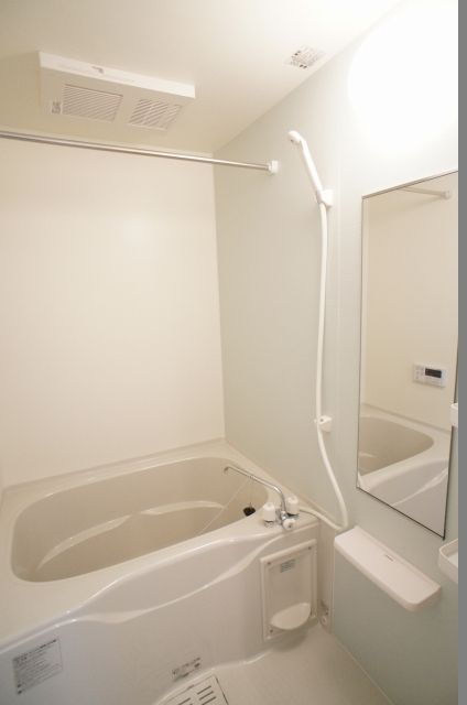 ��ʌ��������܎s�k����i���Q���ڂ̃A�p�[�g�̃o�X