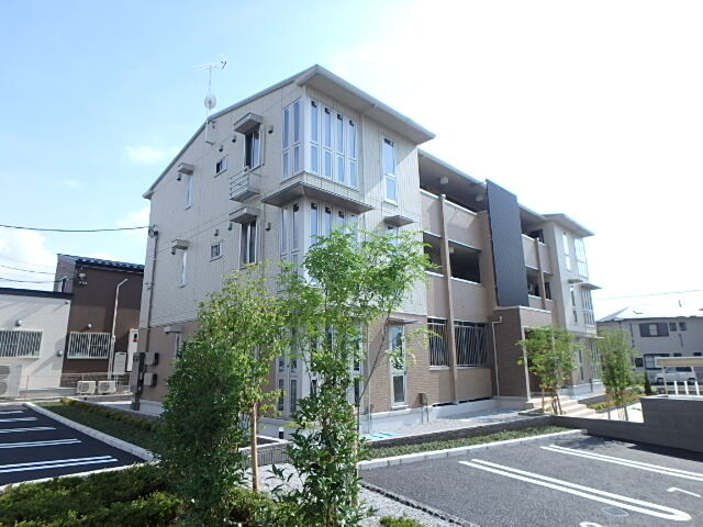 ��ʌ��������܎s��{��O���Q���ڂ̃A�p�[�g�̌����O��