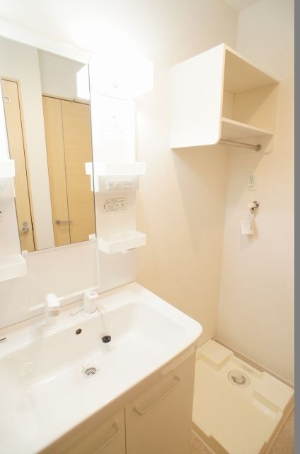 ��ʌ��������܎s�k����i���Q���ڂ̃A�p�[�g�̐��ʏ�