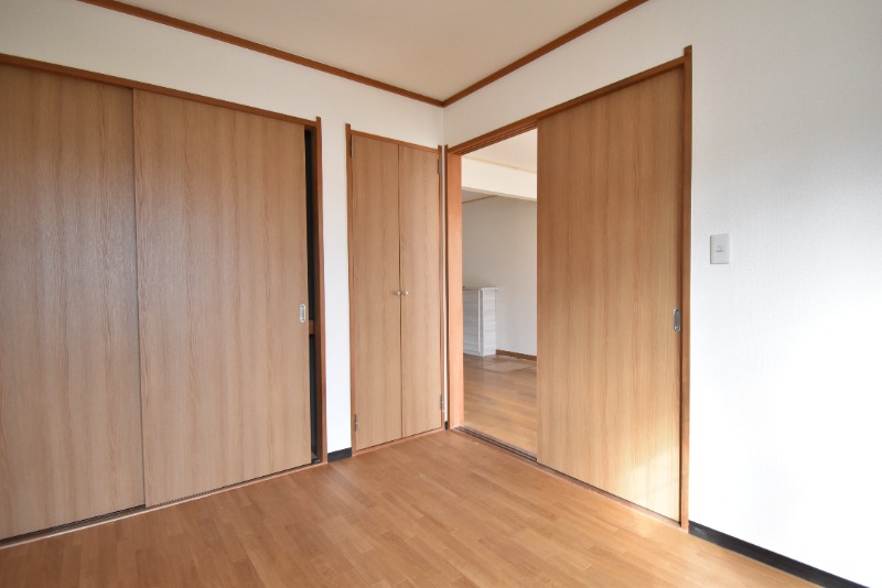 ��ʌ��������܎s��{�捂�@���P���ڂ̃A�p�[�g�̋��ԁE���r���O