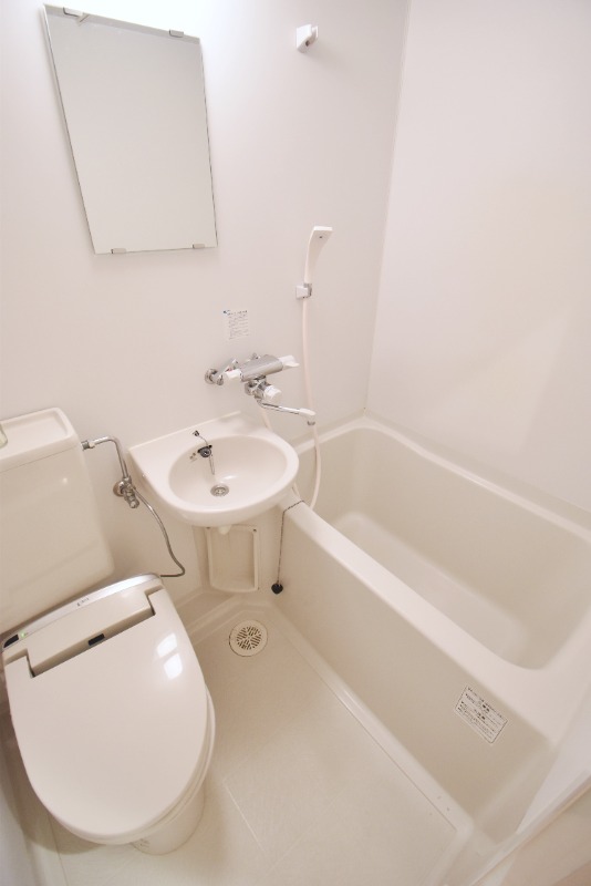 ��ʌ��ӂ��ݖ�s�㕟���U���ڂ̃A�p�[�g�̃o�X