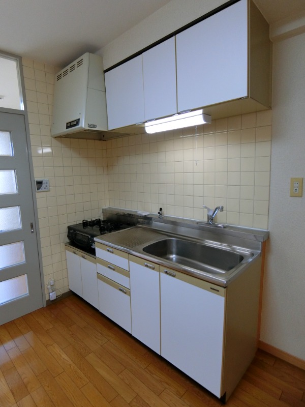 ��ʌ�����s�˒˓��P���ڂ̃}���V�����̃L�b�`��