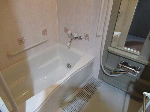 ��ʌ��������܎s�Y�a��j���J�Q���ڂ̃}���V�����̃o�X