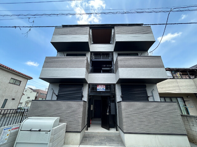 ��ʌ��������܎s��{��听���Q���ڂ̃A�p�[�g�̌����O��