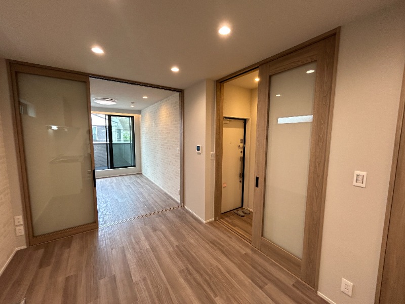 ��ʌ��������܎s��{��听���Q���ڂ̃A�p�[�g�̋��ԁE���r���O