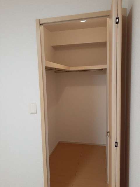 ��ʌ��������܎s������x�蒬�̃A�p�[�g�̎��[