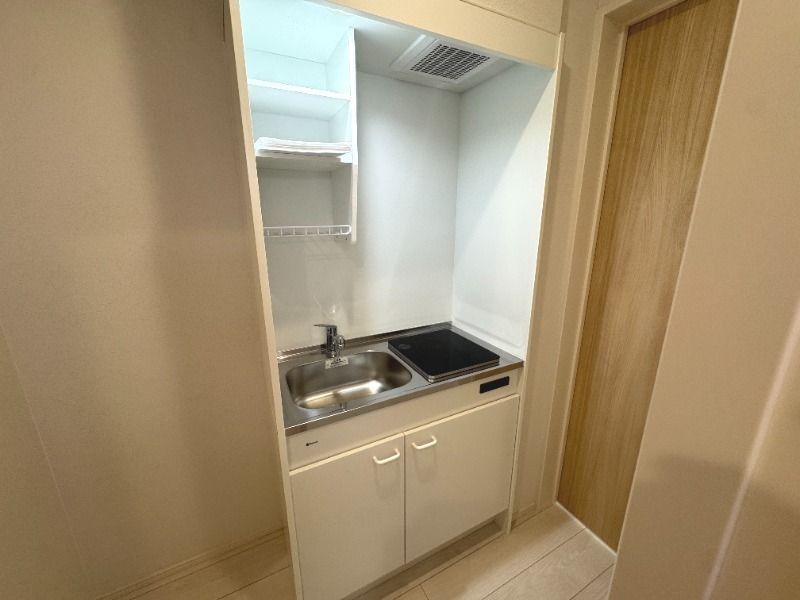 ��ʌ��������܎s�΋�厚�����̃A�p�[�g�̃L�b�`��