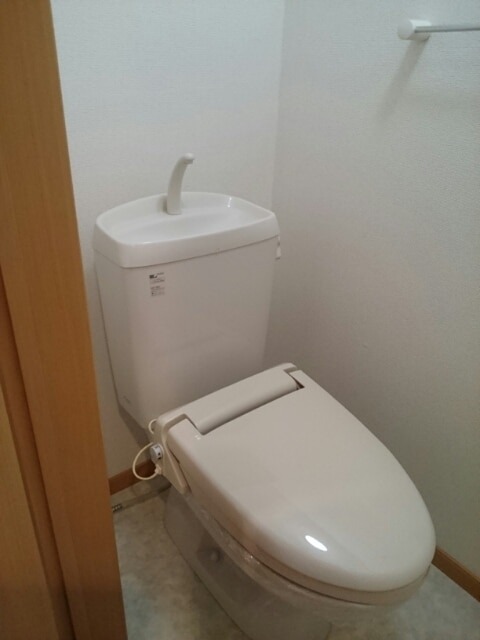 ��ʌ��k�����S�ɓޒ������j�T���ڂ̃A�p�[�g�̃g�C��