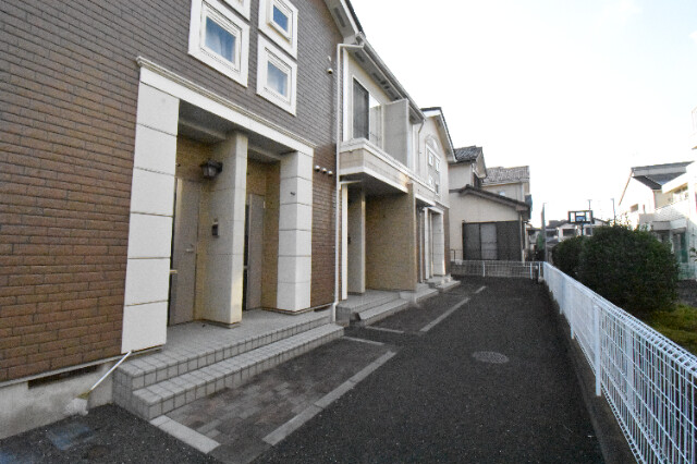 ��ʌ��k�����S�ɓޒ������j�T���ڂ̃A�p�[�g�̃G���g�����X