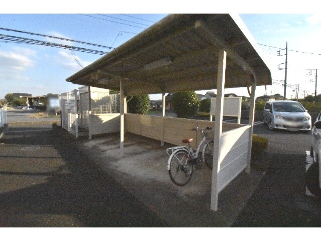 ��ʌ��k�����S�ɓޒ������j�T���ڂ̃A�p�[�g�̂��̑�