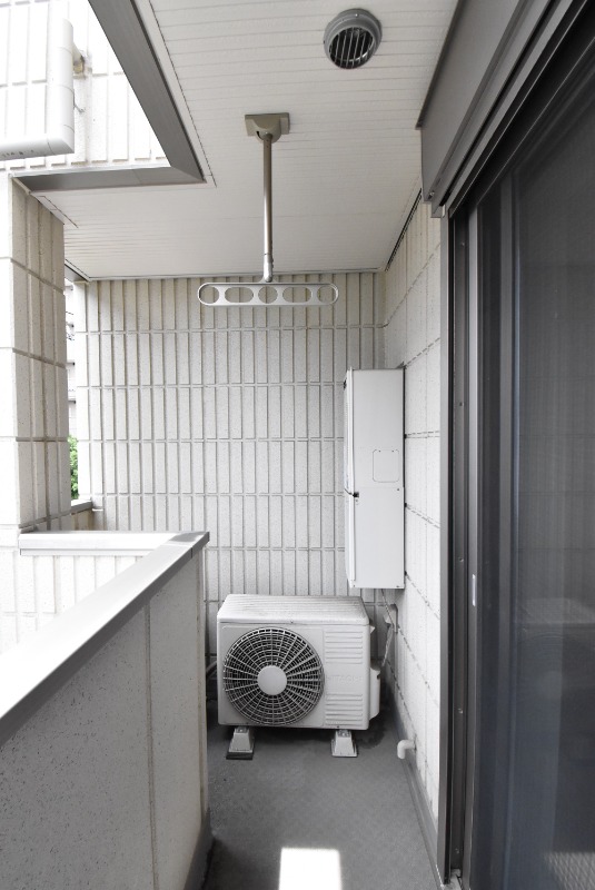 ��ʌ�����s�؂R���ڂ̃}���V�����̃o���R�j�[