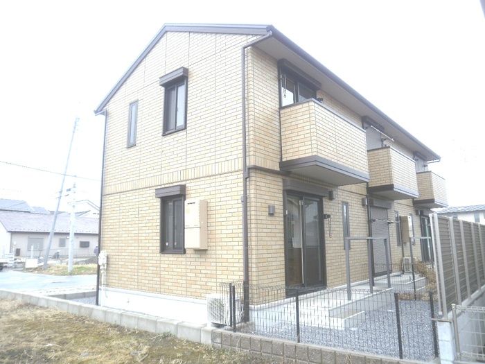 ��ʌ��������܎s�΋�����U���ڂ̃e���X�n�E�X�̌����O��