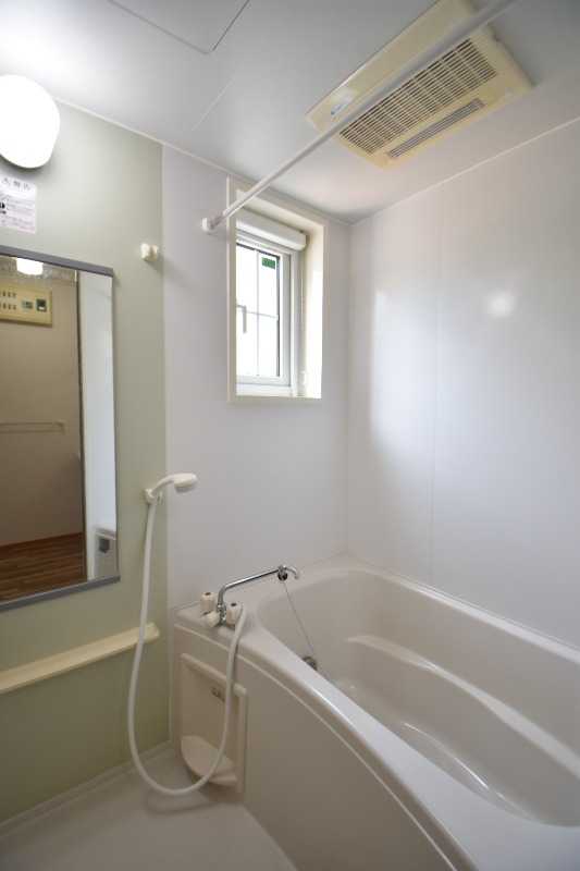 ��ʌ��������܎s��΋�㗢�P���ڂ̃A�p�[�g�̃o�X