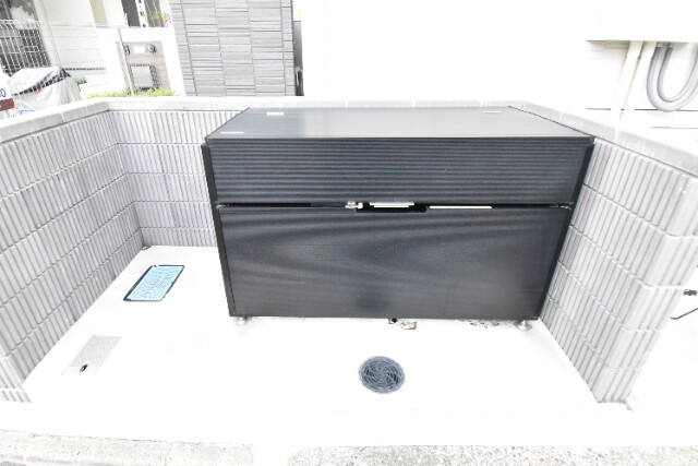 ��ʌ��������܎s�Y�a��̉ƂS���ڂ̃A�p�[�g�̂��̑�