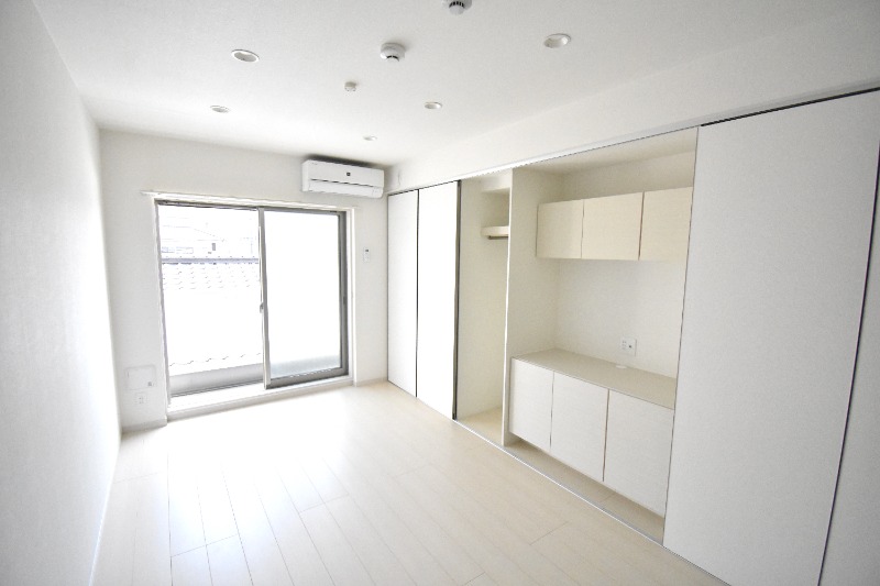 ��ʌ��������܎s�������J�R���ڂ̃}���V�����̋��ԁE���r���O