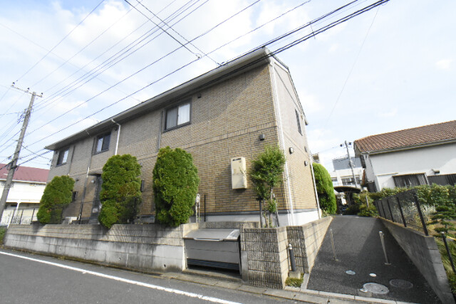 ��ʌ��������܎s�����擌��{�P����89-4�̃A�p�[�g�̌����O��