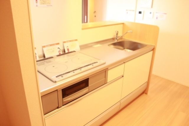 ��ʌ��������܎s��{����ؒ��S���ڂ̃A�p�[�g�̃L�b�`��