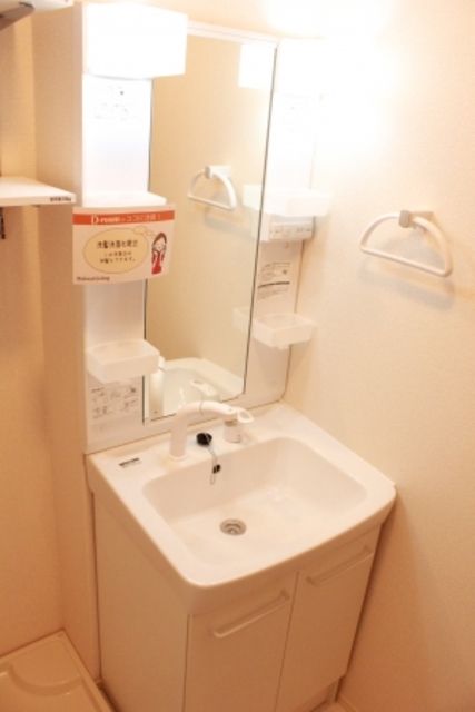 ��ʌ��������܎s��{����ؒ��S���ڂ̃A�p�[�g�̐��ʏ�