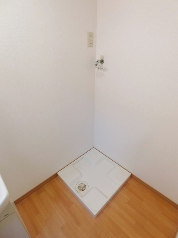 ��ʌ��k�����S�ɓޒ����h��T���ڂ̃e���X�n�E�X�̂��̑�