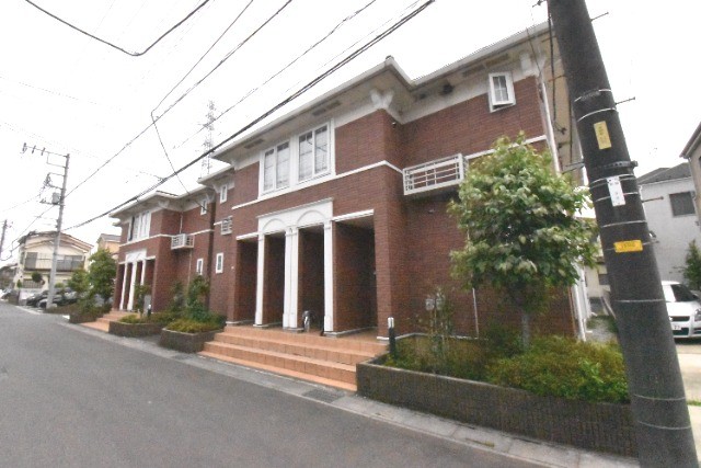 ��ʌ�����s���ԂR���ڂ̃A�p�[�g�̂��̑�