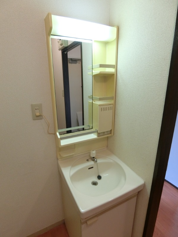 ��ʌ��������܎s����厚�w��̃A�p�[�g�̐��ʏ�