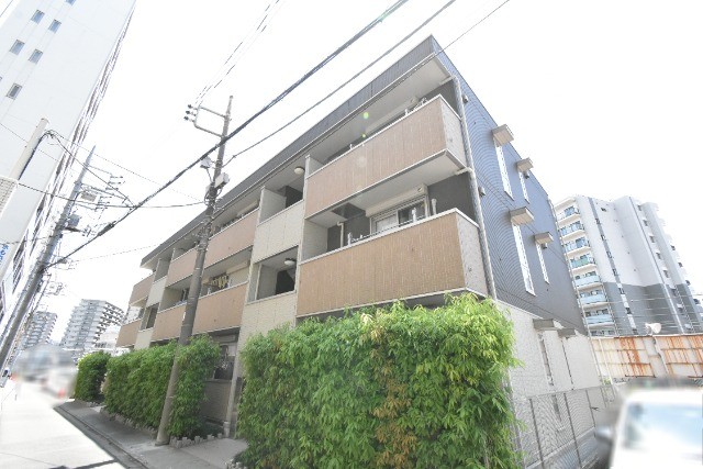 ��ʌ��������܎s�Y�a���ՂR����17-16�̃A�p�[�g�̌����O��