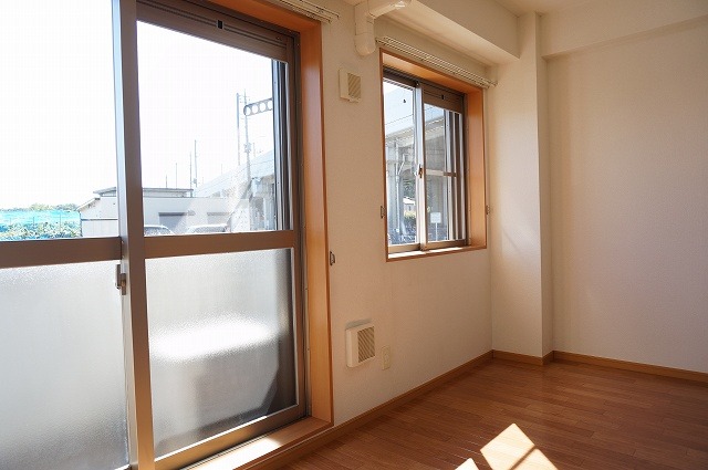 ��ʌ��k�����S�ɓޒ��厚�����̃}���V�����̂��̑������E�X�y�[�X