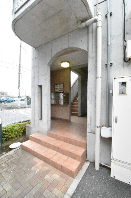 ��ʌ��k�����S�ɓޒ��厚�����̃}���V�����̃G���g�����X