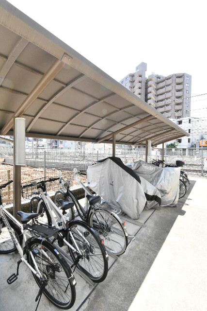 ��ʌ��������܎s�Y�a���ՂR���ڂ̃A�p�[�g�̂��̑�