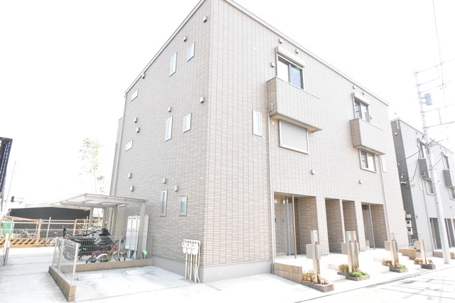 ��ʌ��������܎s���搼��{�P����38-15�̃A�p�[�g�̌����O��