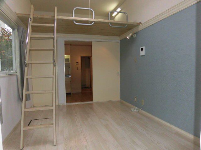 ��ʌ��������܎s�k��{�����S���ڂ̃A�p�[�g�̋��ԁE���r���O