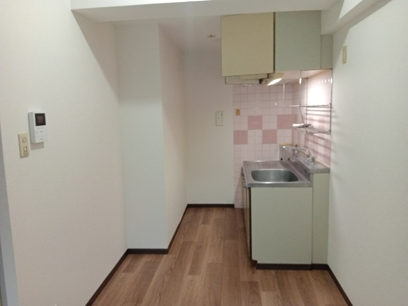 ��ʌ��˓c�s���ړ쒬�̃}���V�����̃L�b�`��