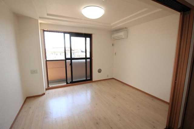 ��ʌ��z�J�s�V�z�J�Q���ڂ̃}���V�����̂��̑������E�X�y�[�X