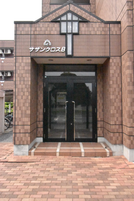 ��ʌ��z�J�s�V�z�J�Q���ڂ̃}���V�����̃G���g�����X