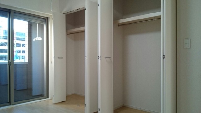 ��ʌ�����s�厚���V��̃A�p�[�g�̎��[