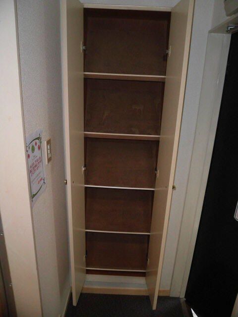 ��ʌ��������܎s�k��{�����S���ڂ̃A�p�[�g�̎��[