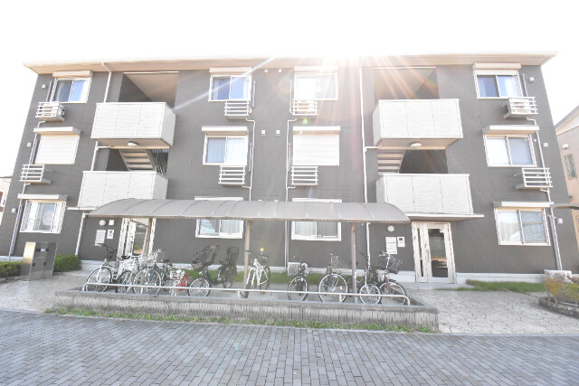 ��ʌ��z�J�s���C�N�^�E���V����10-2�̃A�p�[�g�̌����O��