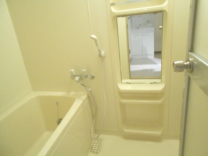 ��ʌ��������܎s������~����R���ڂ̃}���V�����̃o�X