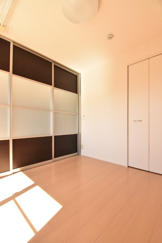 ��ʌ��z�J�s���C�N�^�E���V���ڂ̃A�p�[�g�̂��̑������E�X�y�[�X