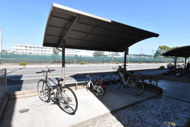 ��ʌ��z�J�s���C�N�^�E���V���ڂ̃A�p�[�g�̂��̑�