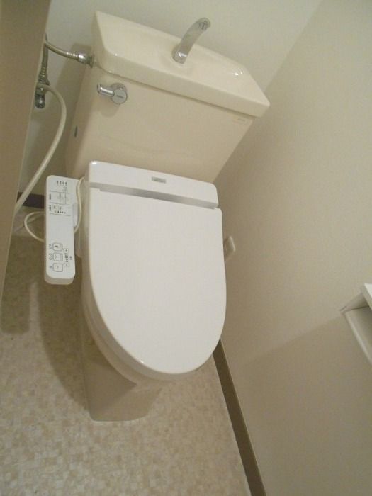 ��ʌ��������܎s������~����R���ڂ̃}���V�����̃g�C��