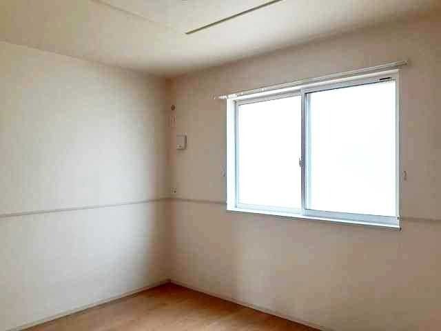 ��ʌ��z�J�s���C�N�^�E���Q���ڂ̃A�p�[�g�̂��̑������E�X�y�[�X