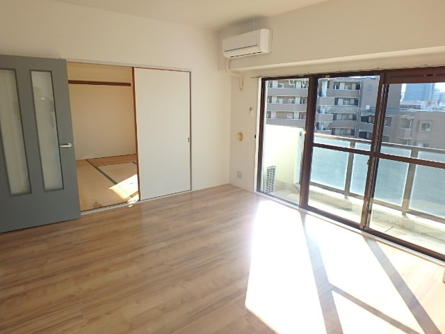 ��ʌ��������܎s��{��V�����Q���ڂ̃}���V�����̋��ԁE���r���O