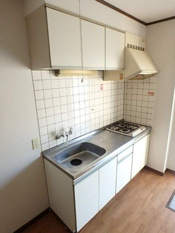 ��ʌ��������܎s��΋擌��΂U���ڂ̃A�p�[�g�̃L�b�`��